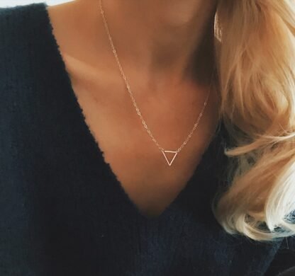 Collier triangle argent